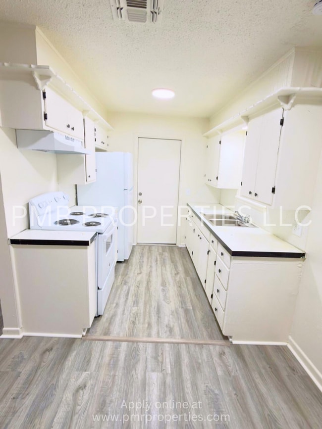 511 NW 59th St in Lawton, OK - Building Photo - Building Photo