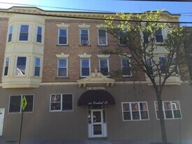 106 Central St in Somerville, MA - Building Photo
