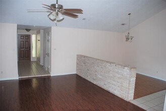 5802 Sackville Cl in Humble, TX - Building Photo - Building Photo