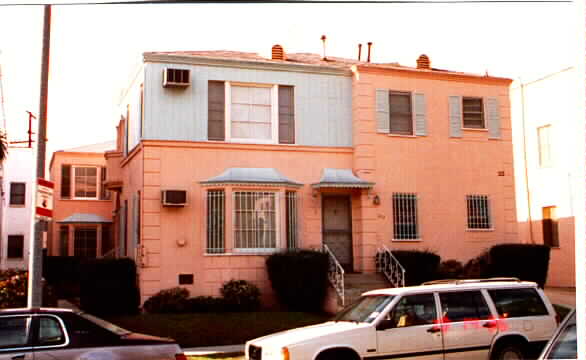 611-615 N Spaulding Ave in Los Angeles, CA - Building Photo - Building Photo