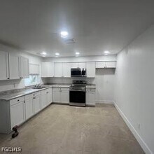 16920 Carmen Ave in Ft. Myers, FL - Building Photo - Building Photo