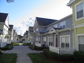 4001 San Sebastian Dr in Kissimmee, FL - Building Photo