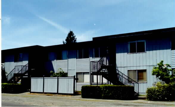 2905 S 66th St in Tacoma, WA - Foto de edificio - Building Photo