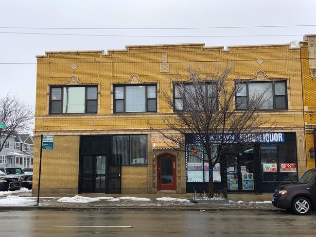 property at 2422 W Fullerton Ave