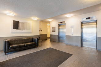 Prominence Place in Edmonton, AB - Building Photo - Lobby