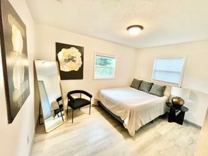 7381 Fernandina Ave in Jacksonville, FL - Building Photo - Building Photo