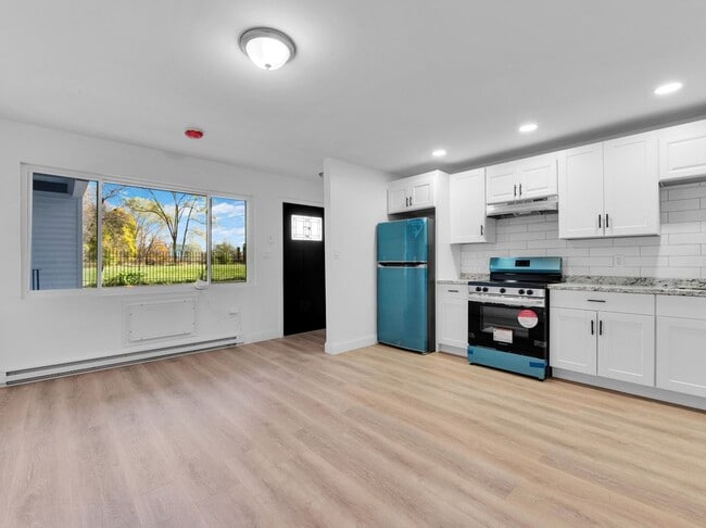 44 Highland St in Highland Park, MI - Building Photo - Building Photo