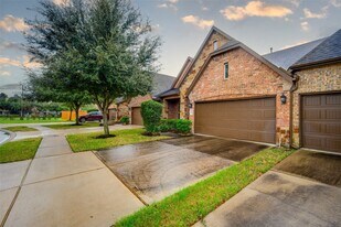 24111 Valencia Ridge Ln in Katy, TX - Building Photo