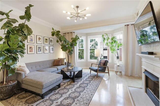 property at 850 Piedmont Ave NE