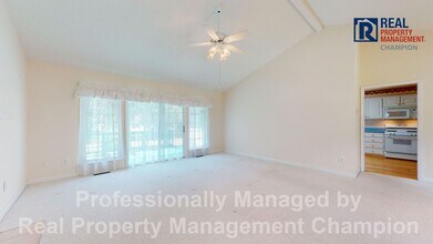 2039 Royal Pines Dr in New Bern, NC - Building Photo - Building Photo