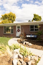 1316 Kent Cir in Layton, UT - Building Photo - Building Photo