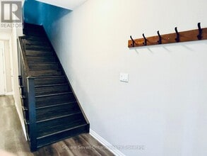 60 Kaitting Trail in Oakville, ON - Building Photo - Building Photo