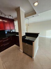 2530 SW 3rd Ave in Miami, FL - Foto de edificio - Building Photo