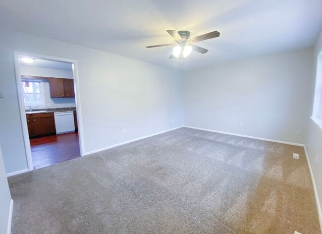 2110 Spain Dr in Manhattan, KS - Building Photo - Building Photo