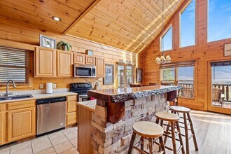3004 Wears Overlook Ln in Sevierville, TN - Building Photo - Building Photo