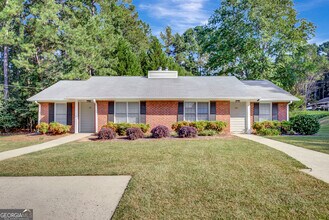 105 Belle Dr in Fayetteville, GA - Building Photo - Building Photo