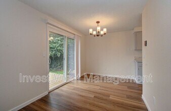 2920 Harney St in Vancouver, WA - Building Photo - Building Photo