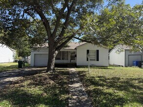 3920 Maple Ave in Waco, TX - Building Photo - Building Photo