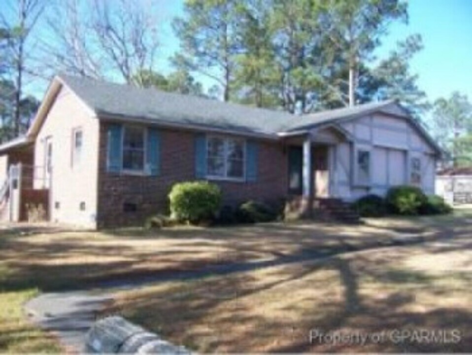 201 Trey Dr in Greenville, NC - Building Photo