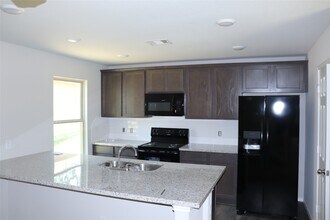 9199 Inwood in Willis, TX - Building Photo - Building Photo