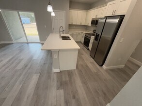 8512 N Merrimac Way in Citrus Springs, FL - Building Photo - Building Photo