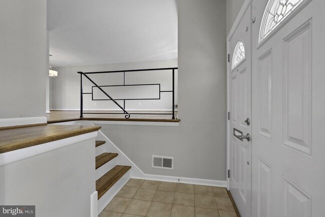 8908 Charles Augustine Dr in Alexandria, VA - Building Photo - Building Photo
