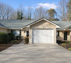 3955 Hidden Hollow Dr in Gainesville, GA - Building Photo