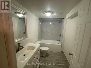 173 Searle Ave in Toronto, ON - Building Photo - Building Photo