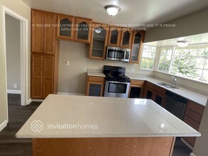 1150 Hopkins Dr in Dixon, CA - Building Photo - Building Photo