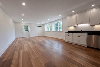 61 Old Amherst Rd, Unit 5 in Sunderland, MA - Building Photo - Building Photo