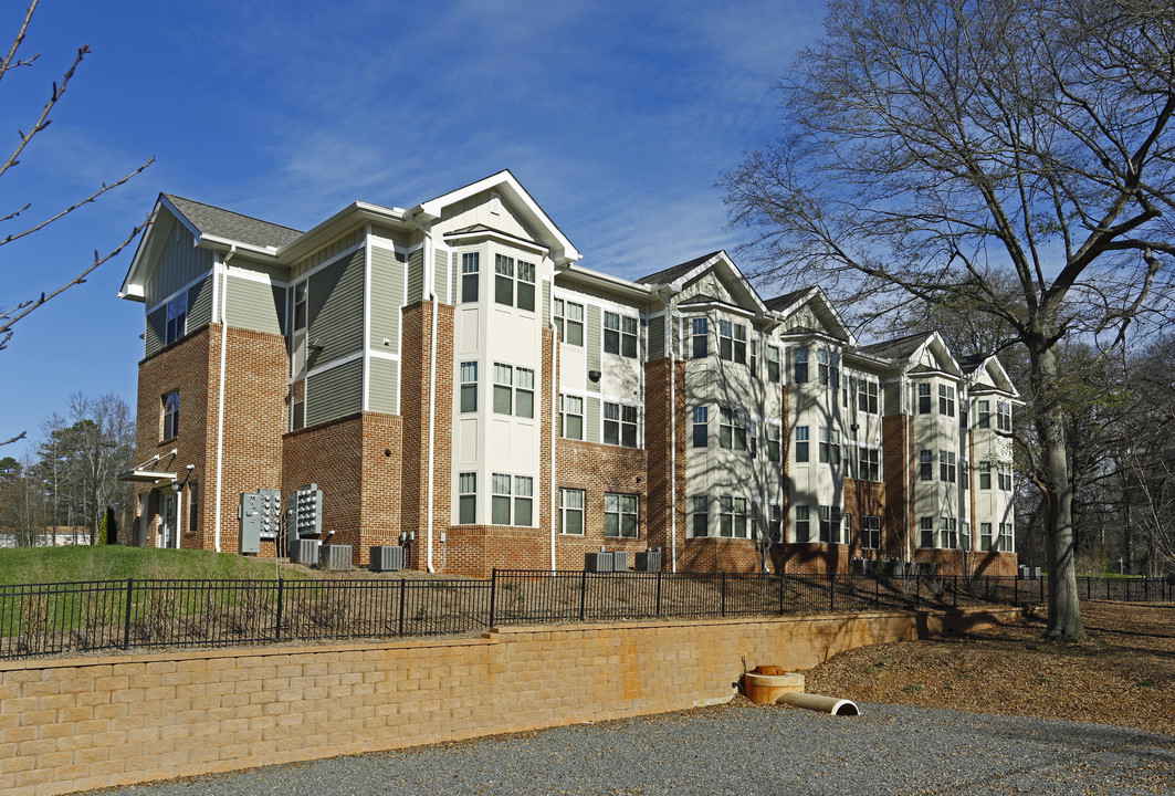 Barringer Gardens in Charlotte, NC - Building Photo