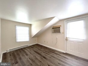 490 Coster Rd in Lusby, MD - Building Photo - Building Photo