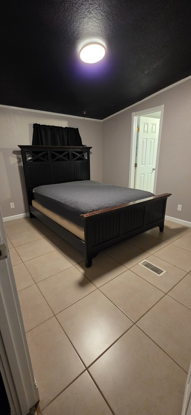 1813 W Shiprock St in Apache Junction, AZ - Building Photo - Building Photo