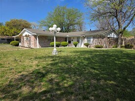 272 Palomino Dr in Saginaw, TX - Building Photo