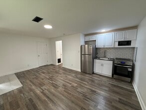 3912 Kirkup Ave in Cincinnati, OH - Building Photo - Building Photo