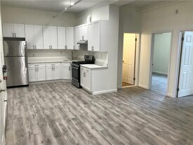 102 North St in Middletown, NY - Building Photo
