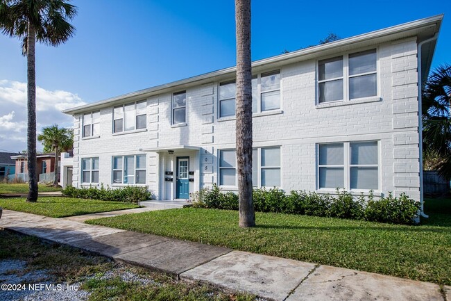 605 2nd Ave N, Unit 2 in Jacksonville Beach, FL - Building Photo - Building Photo