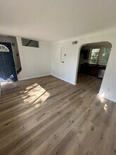 3971 E 177th St in Cleveland, OH - Building Photo - Building Photo