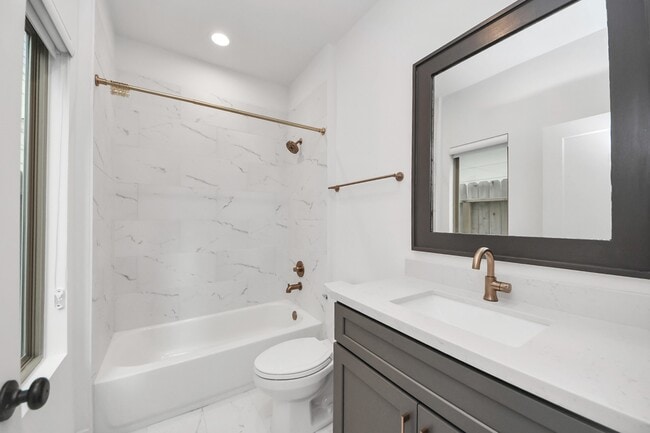 property at 615 Oakley St
