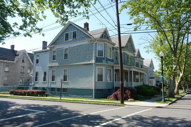 196-200 High St in Perth Amboy, NJ - Building Photo - Building Photo