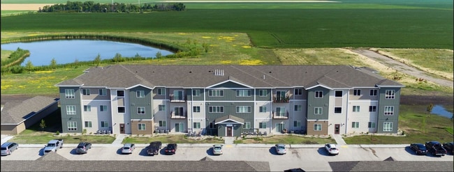 The Meadows in Crookston, MN - Foto de edificio - Building Photo