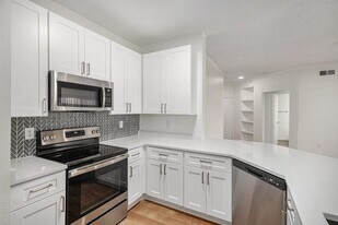 Fairways at Raccoon Creek in Littleton, CO - Building Photo