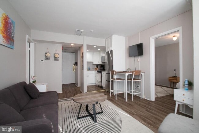 property at 2135 Walnut St