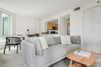 150 Huntington Ave in Boston, MA - Building Photo - Building Photo