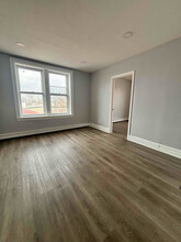 159 Hutton St in Jersey City, NJ - Building Photo - Building Photo