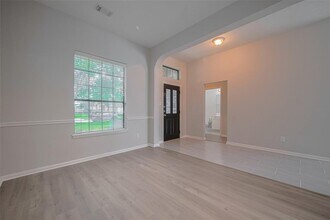 301 Cedar Branch Dr in League City, TX - Building Photo - Building Photo