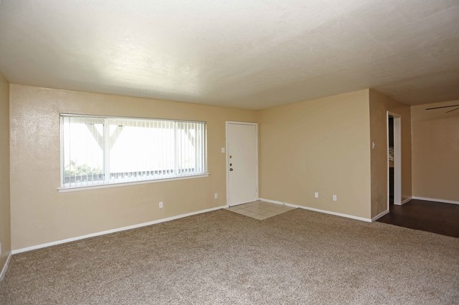 Villa Creek in Farmers Branch, TX - Foto de edificio - Interior Photo
