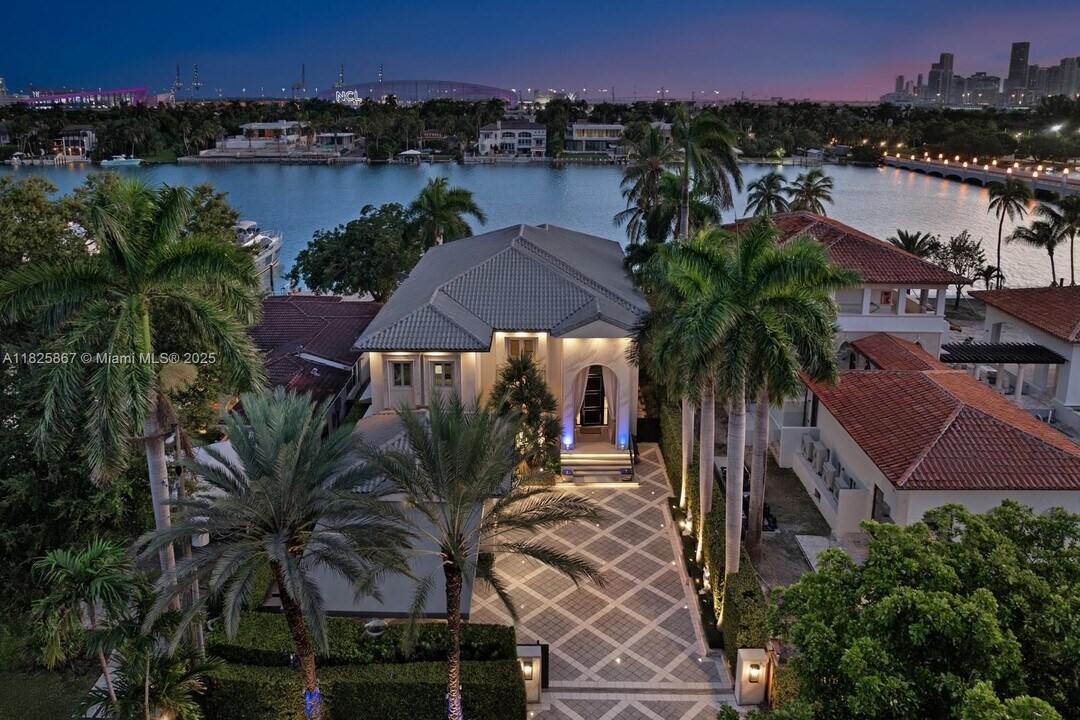 176 S Hibiscus Dr in Miami Beach, FL - Building Photo