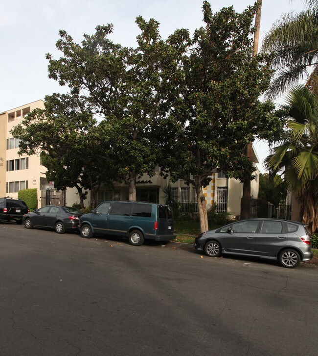 Corsair Apartments in Los Angeles, CA - Foto de edificio - Building Photo