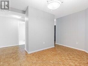 131 Beecroft Rd in Toronto, ON - Building Photo - Building Photo
